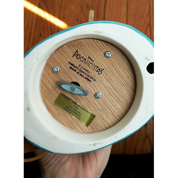 Pocahontas Music Box - Picture 3 of 3